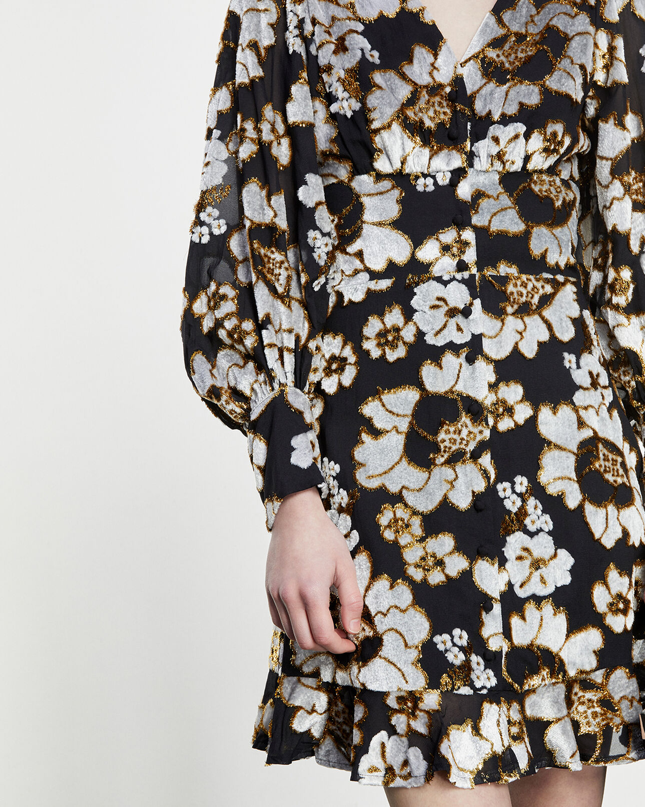 The Kooples FEMME BLACK / GOLD robe courte a manches longues avec decollete v