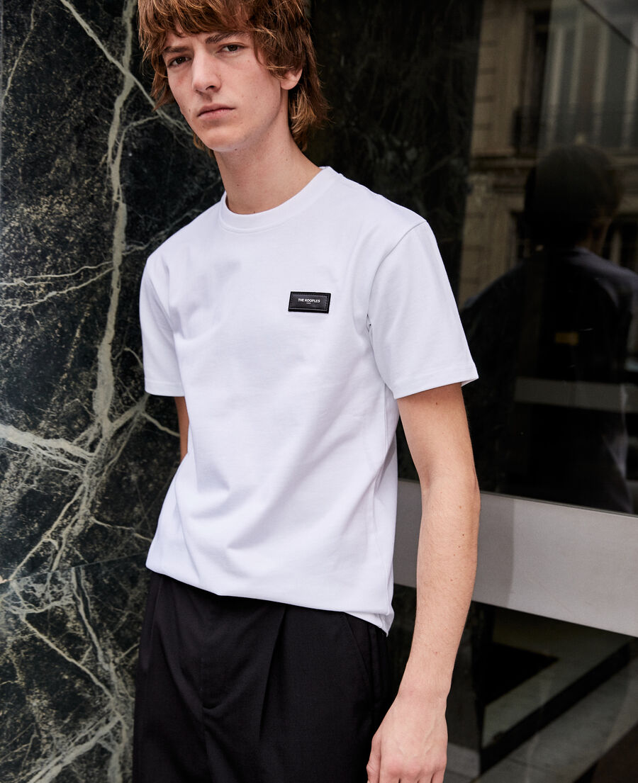 The Kooples HOMME WHITE t-shirt large blanc badge cuir