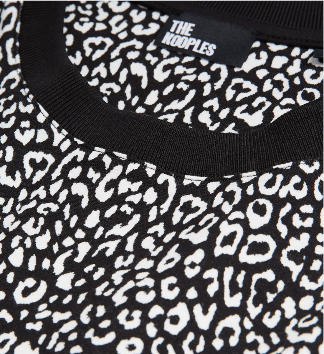 Black leopard sale sweatshirt