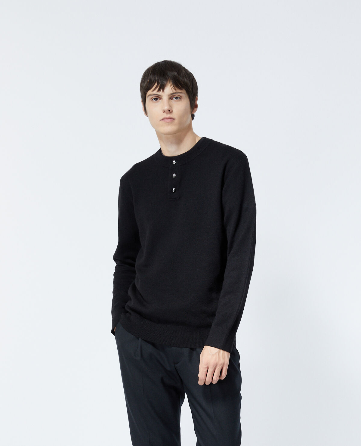 Warm black sweater online