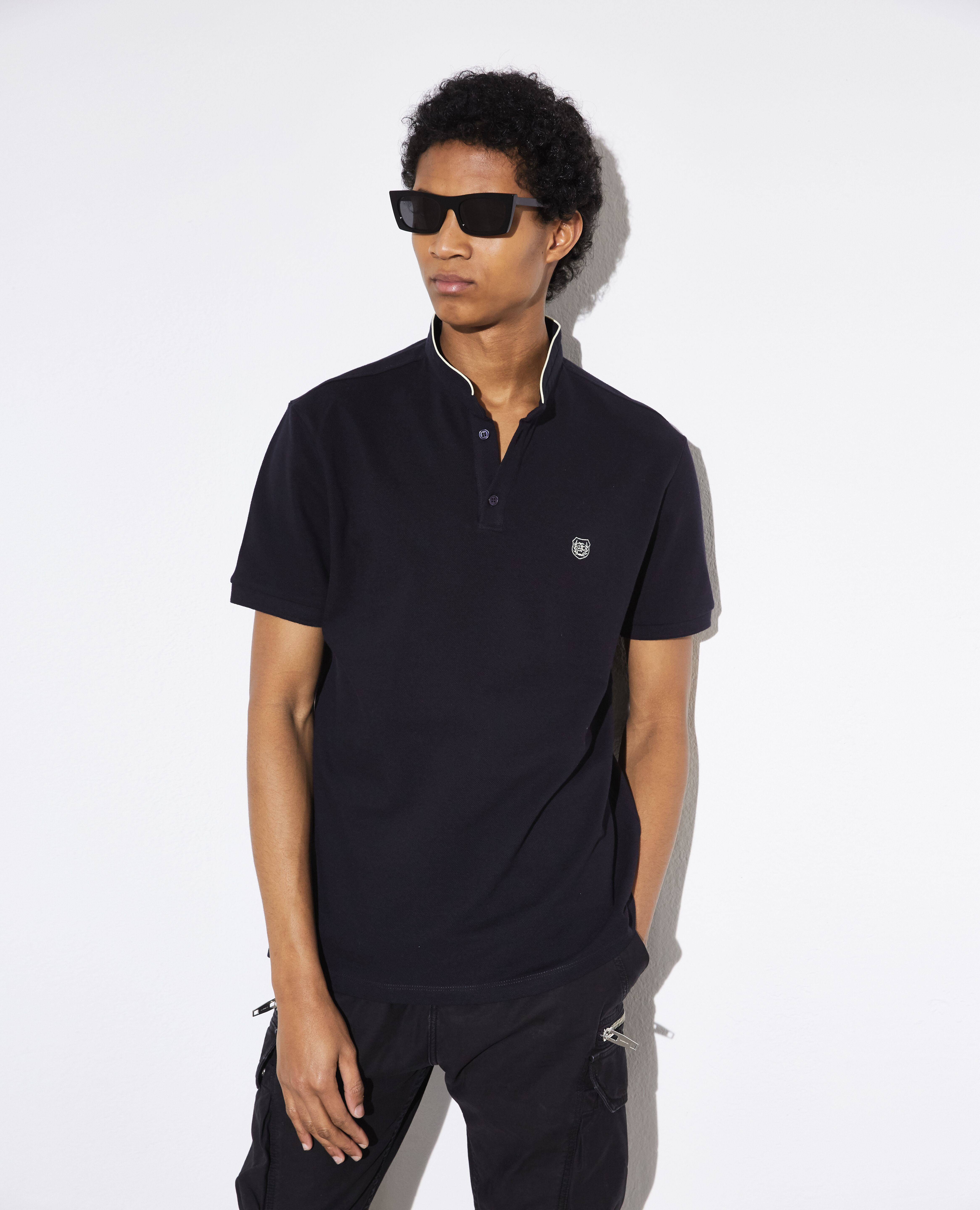 Collarless midnight blue polo shirt with yellow embroidery The