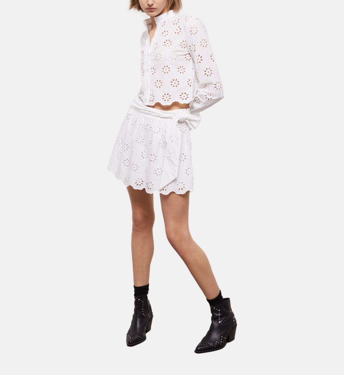 Jupe courte blanche en broderie Anglaise The Kooples France