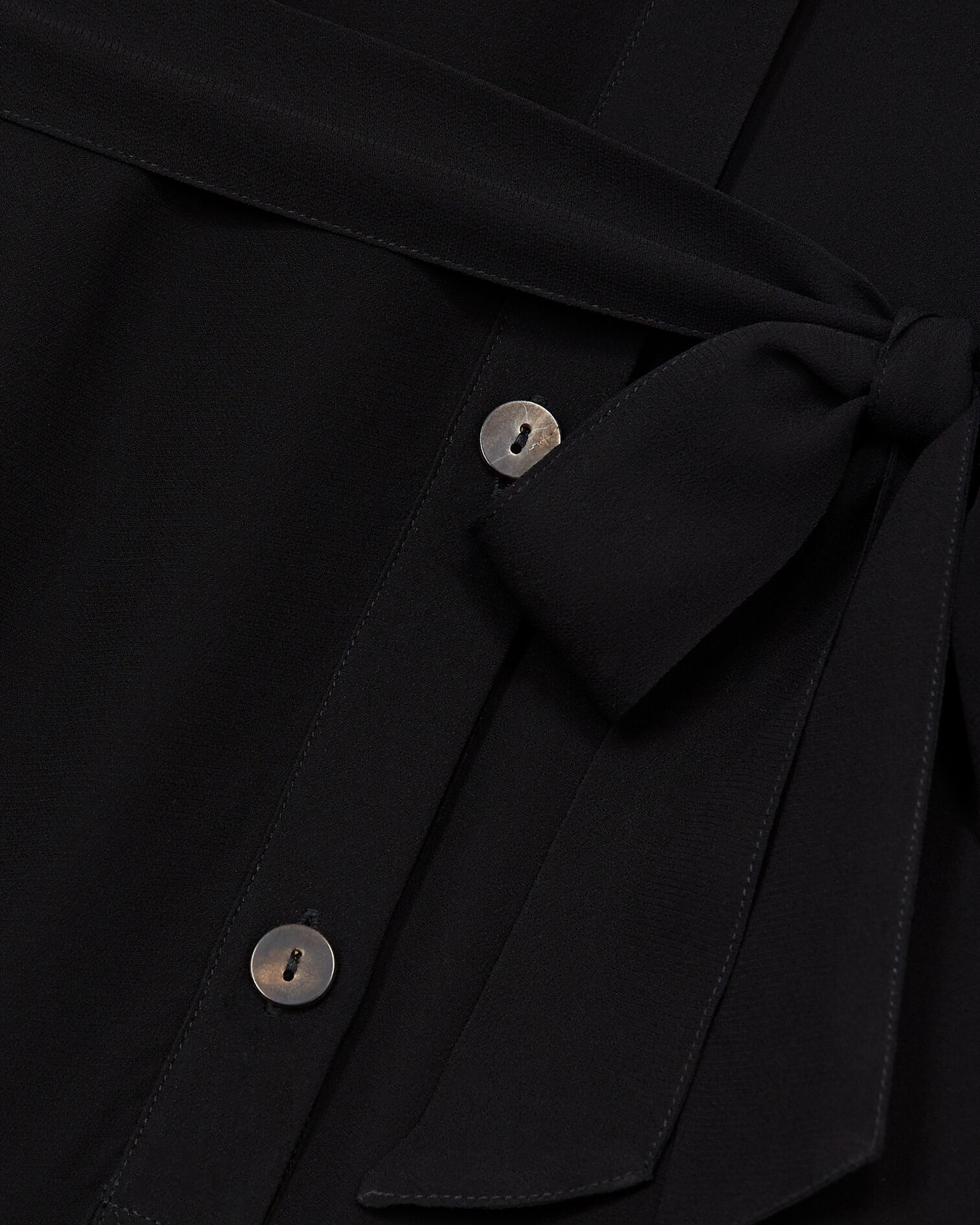 Kurzes schwarzes Kleid V-Ausschnitt Gürtel, BLACK, hi-res image number null