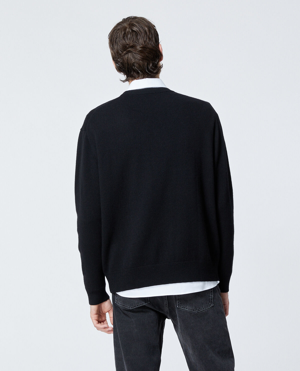 Black sweater in wool with skull embroidery