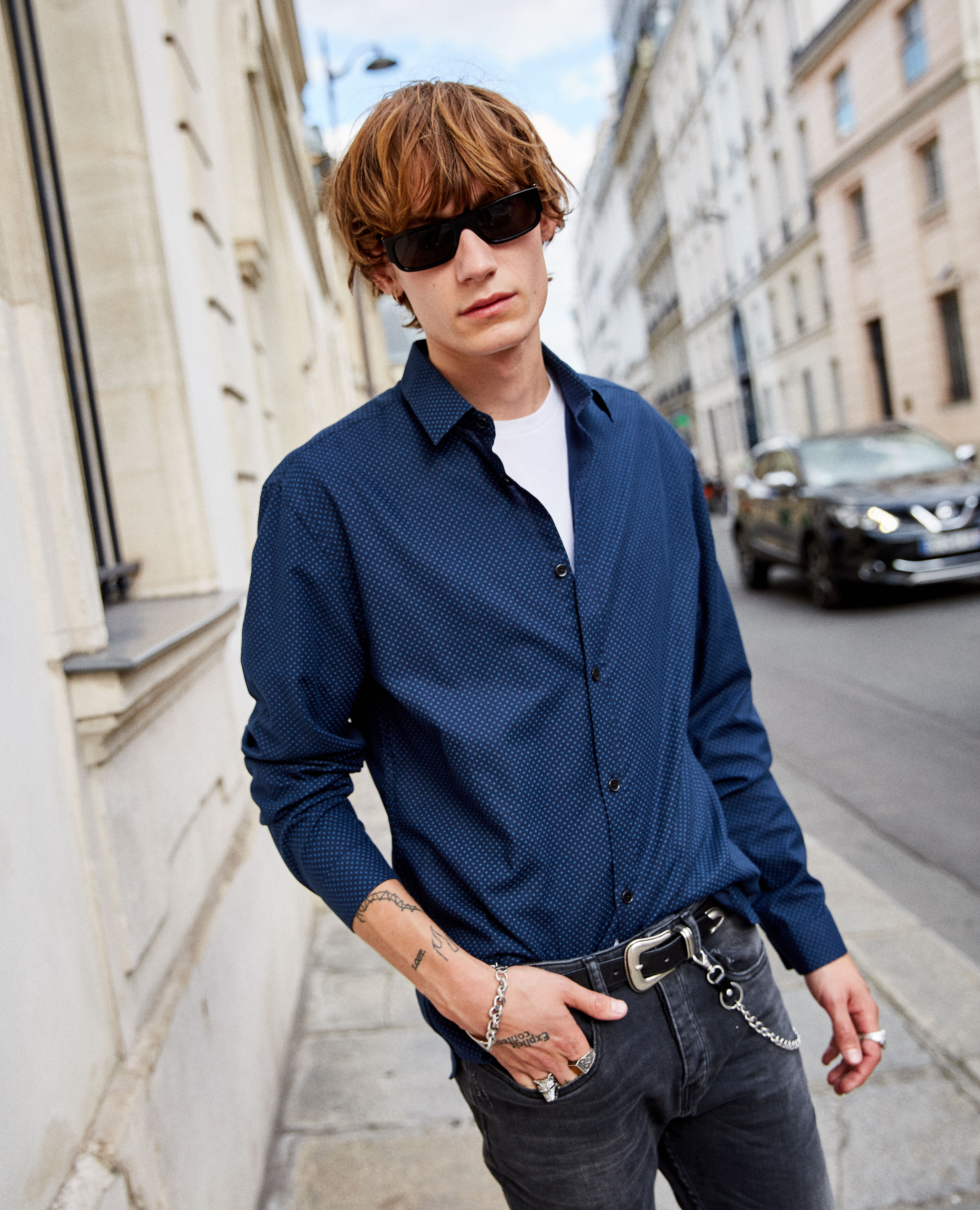 Camisa azul marino cuello hot sale mao