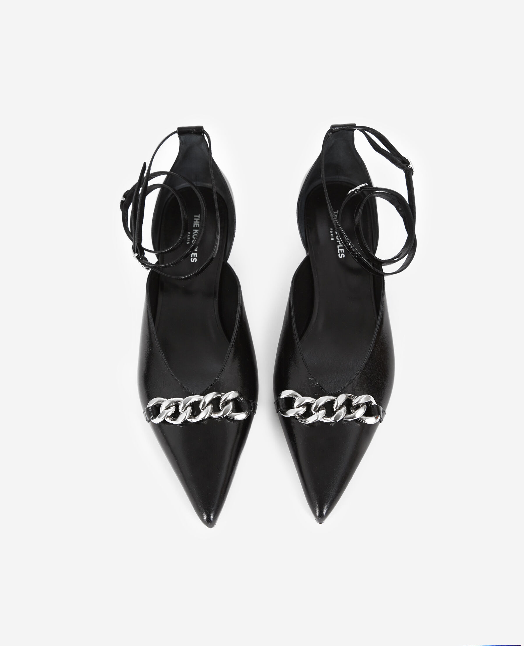 Pointed toe sandals flat top
