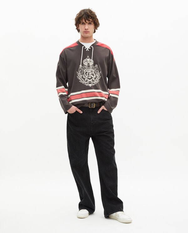 The Kooples HERREN BLACK WASHED sweatshirt mit schwarzem wappen
