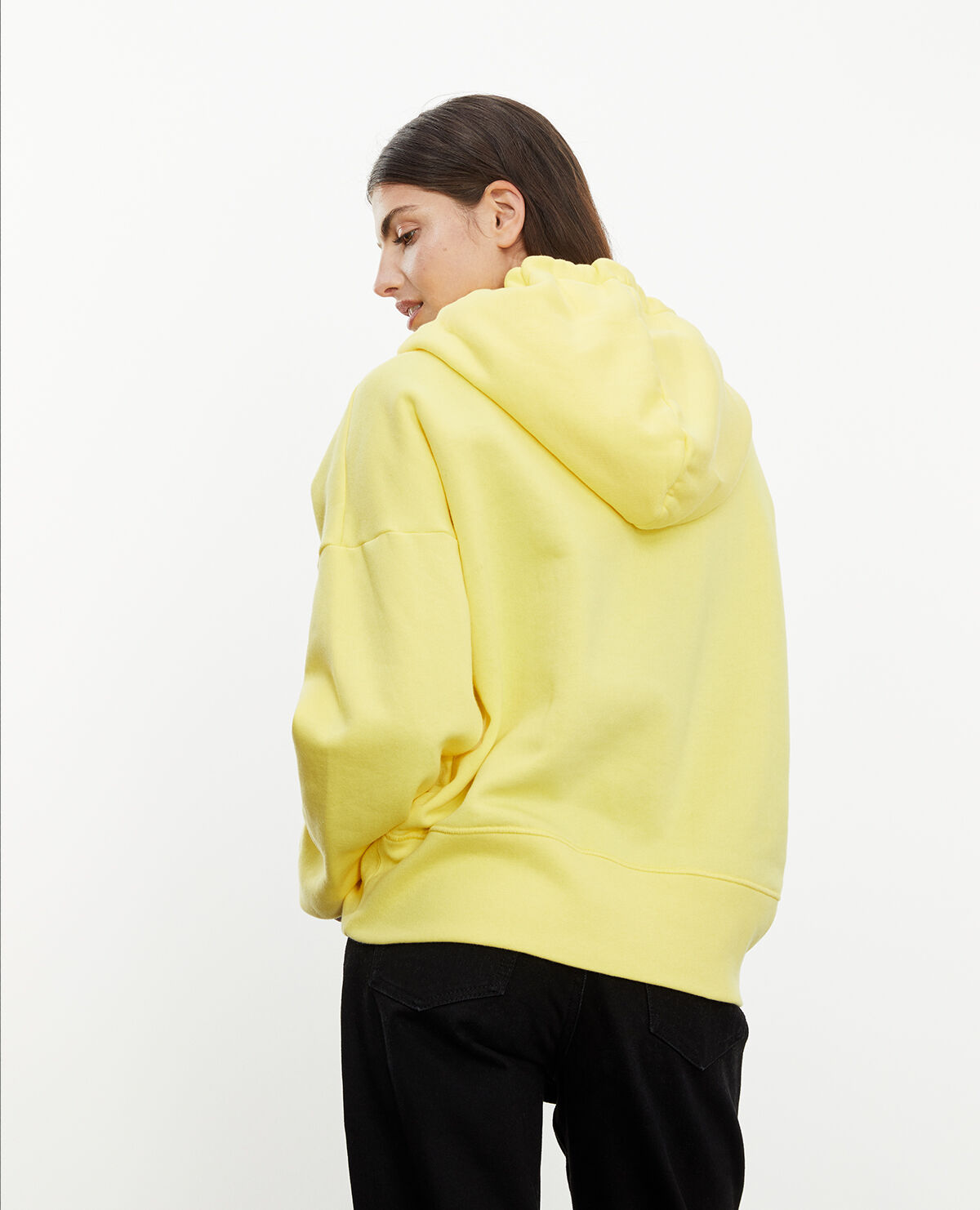 Sweat jaune a discount capuche