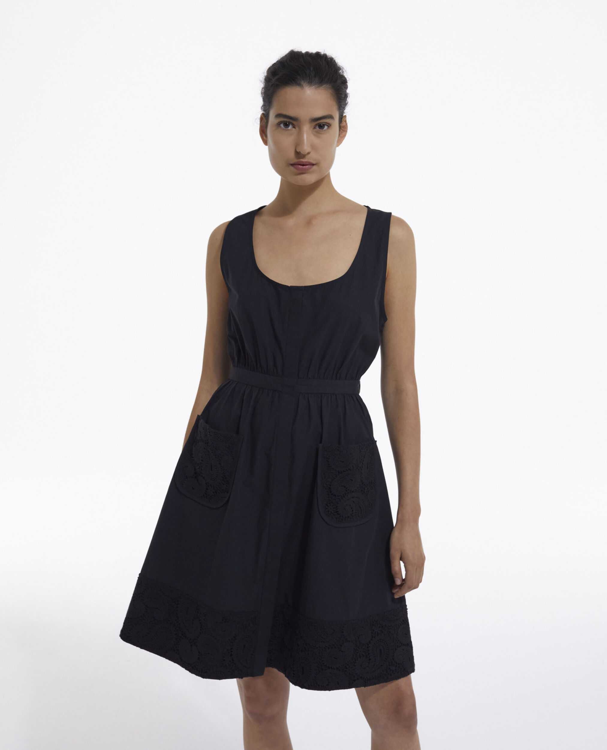 Sleeveless short black dress with pockets, BLACK, hi-res image number null