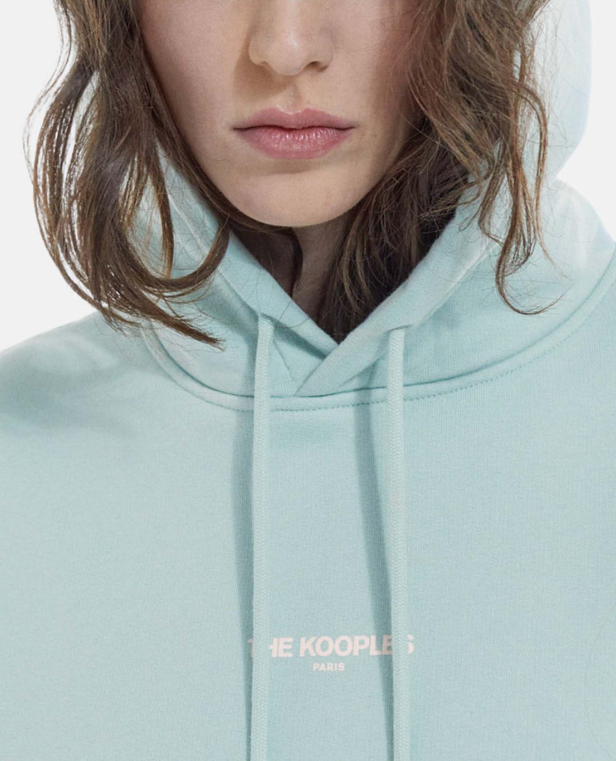 Sweatshirt with sales pouch