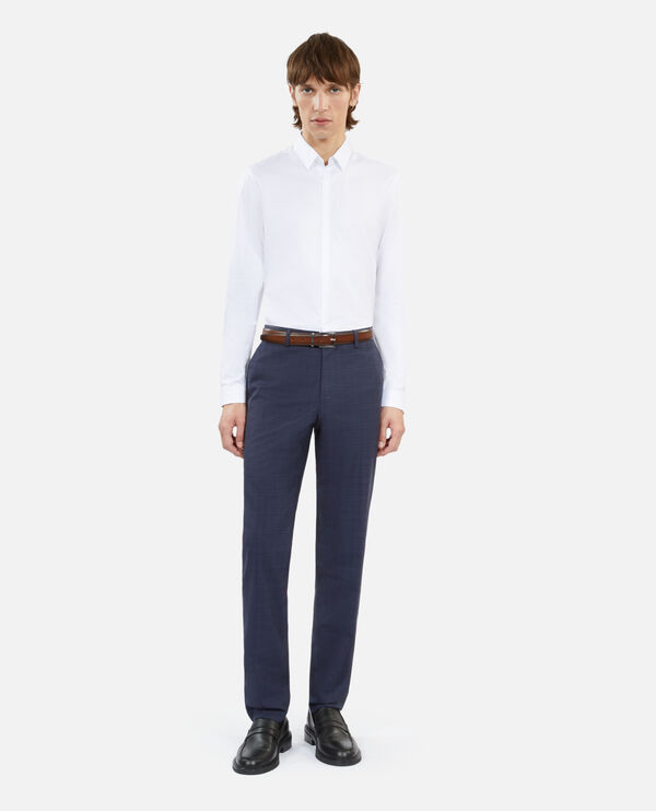 white cotton shirt with classic collar