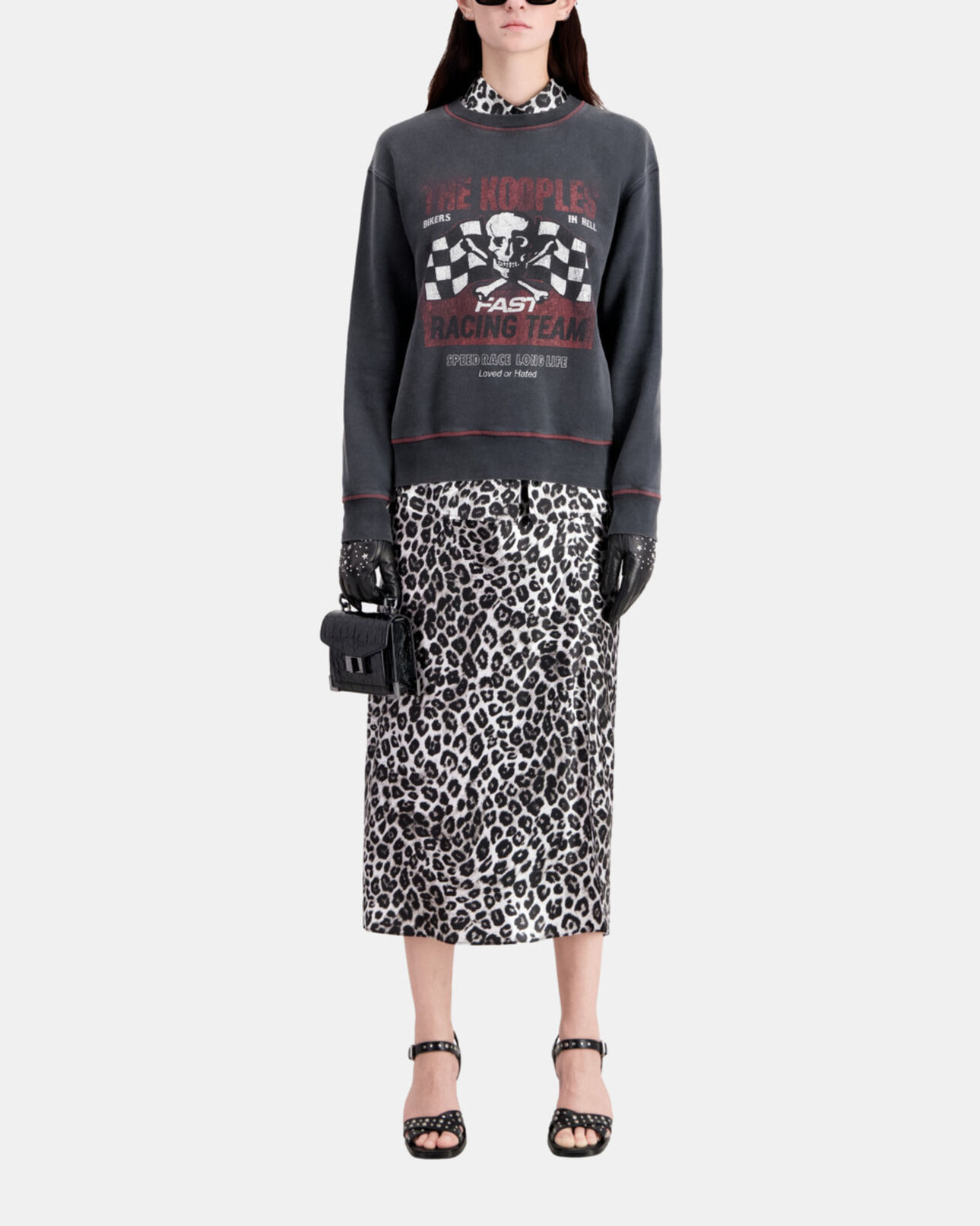 The Kooples FEMME BLACK WASHED sweatshirt femme noir avec sérigraphie racing skull