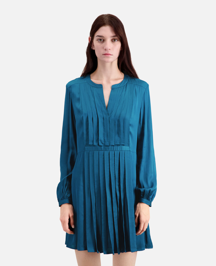 vestido corto azul plisado