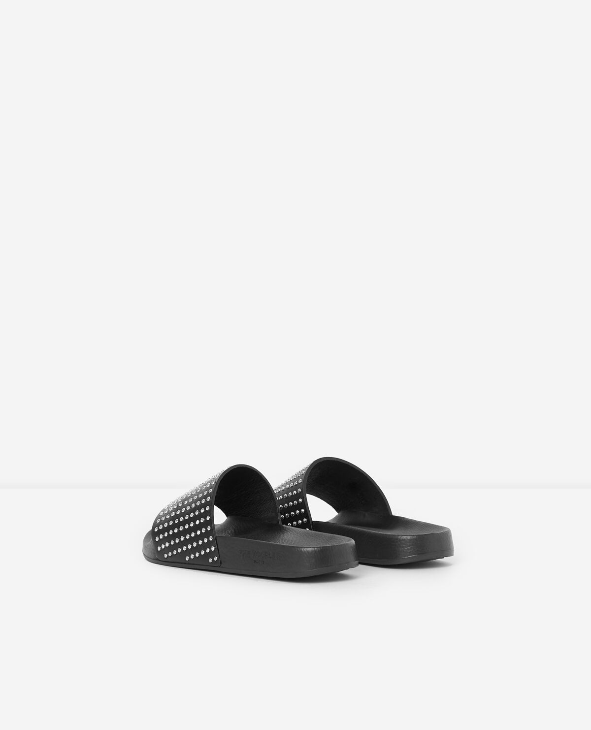 Sandals with studs on them outlet
