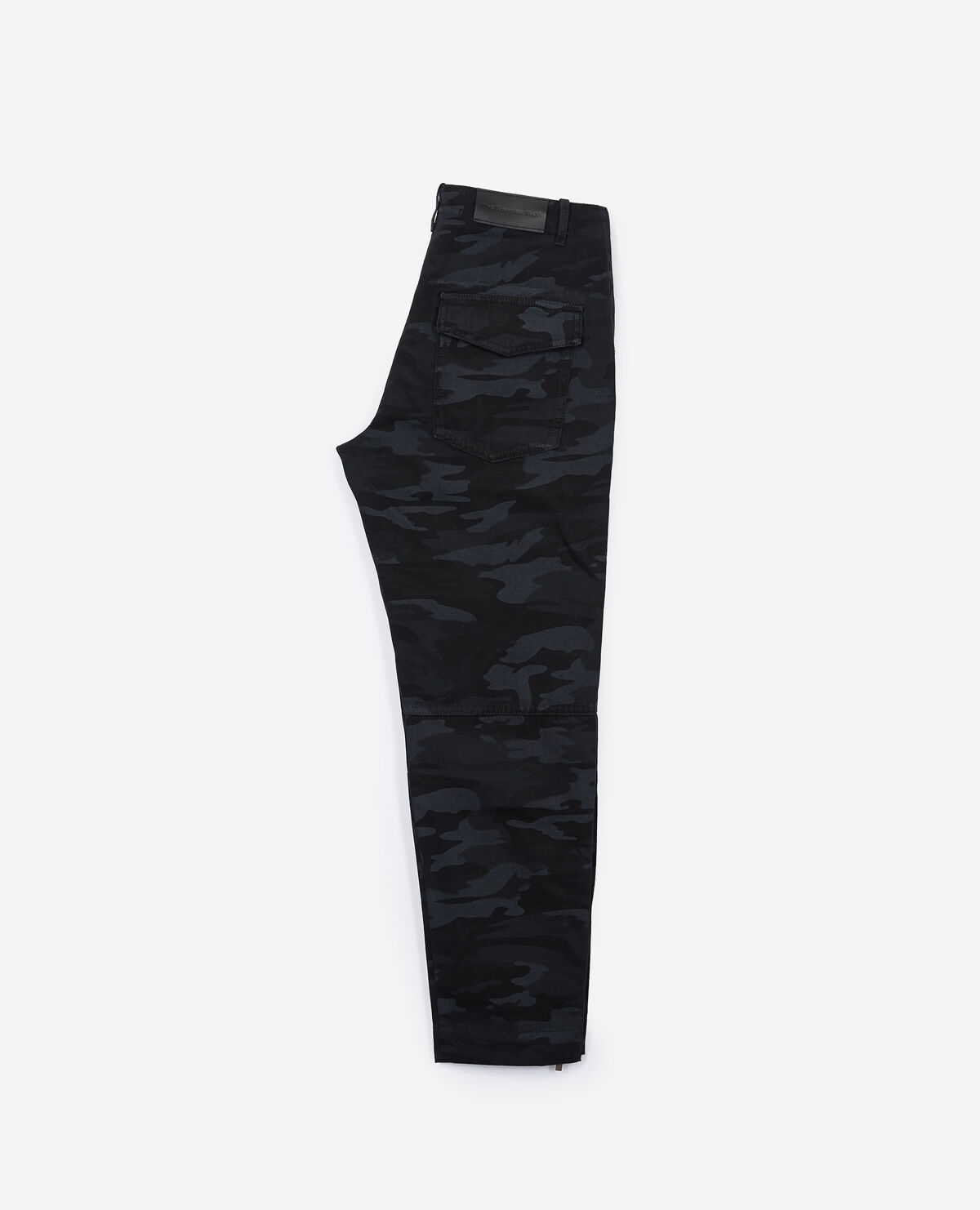 Black deals camouflage jeans