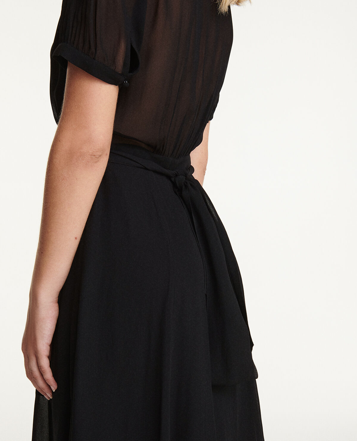 Long black hot sale dress with belt