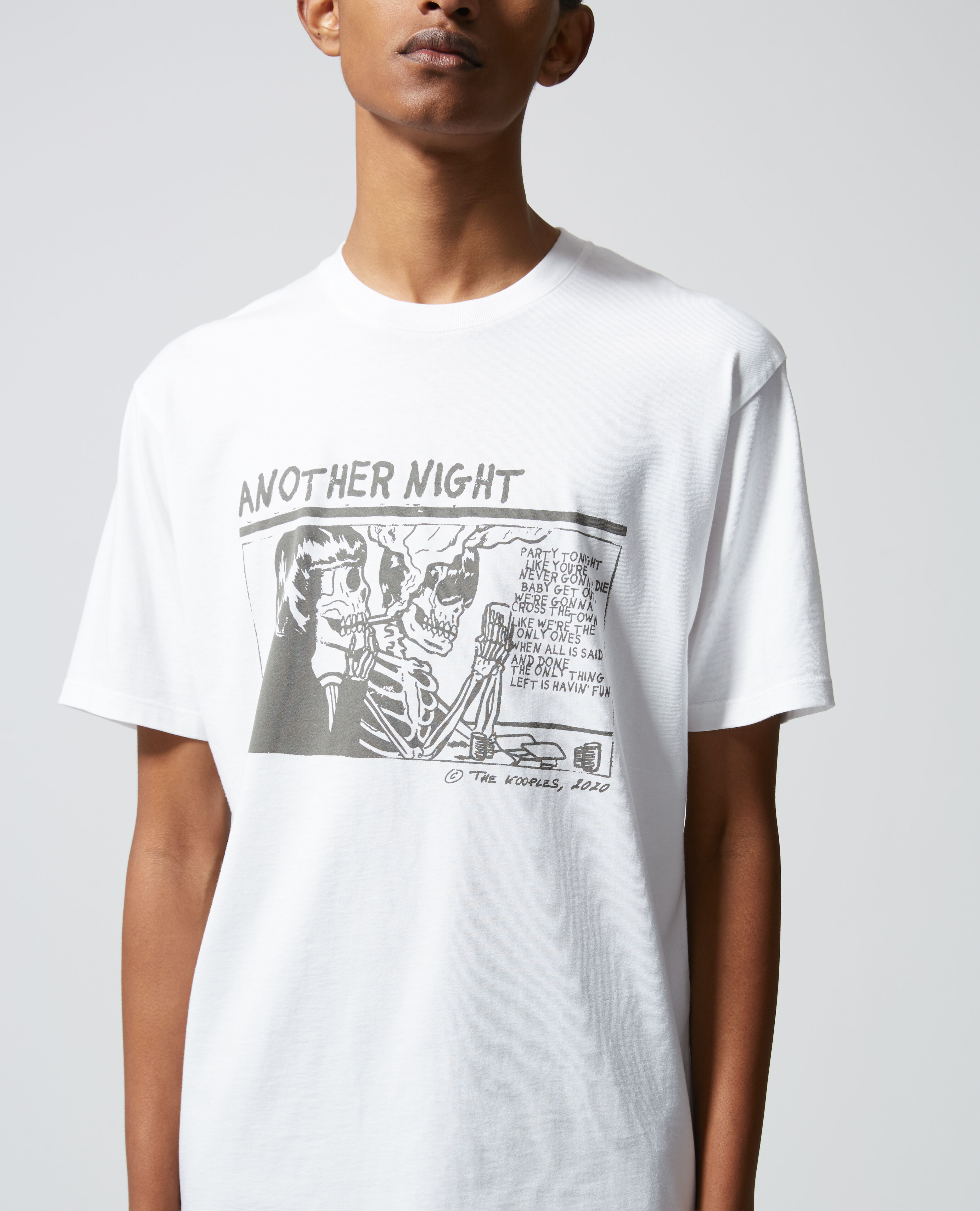 Tee shirt the sales kooples tete de mort