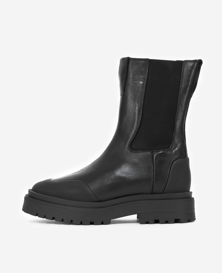 smooth black leather chelsea boots with logo