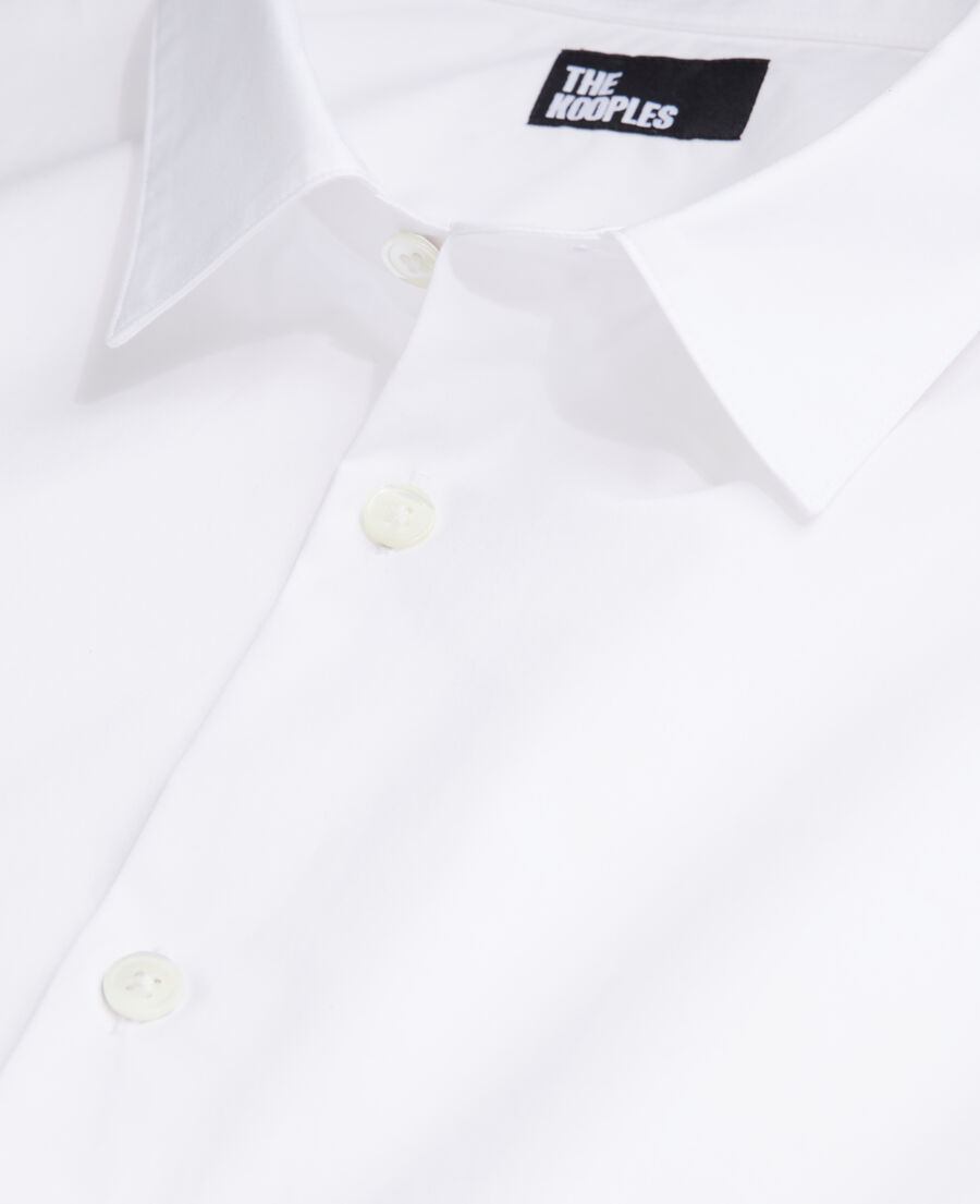 chemise formelle blanche