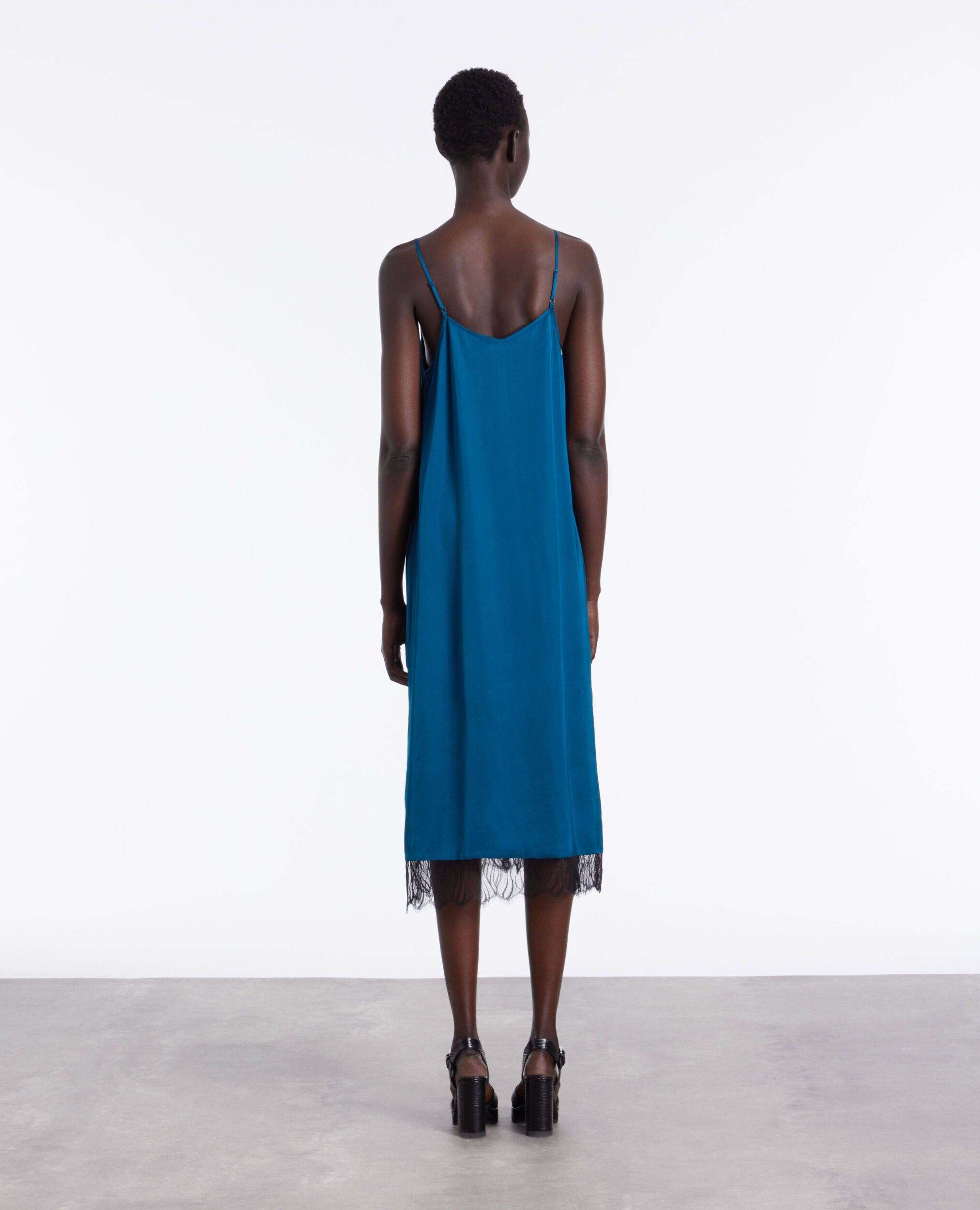 Long blue slip dress with lace details, MEDIUM BLUE, hi-res image number null