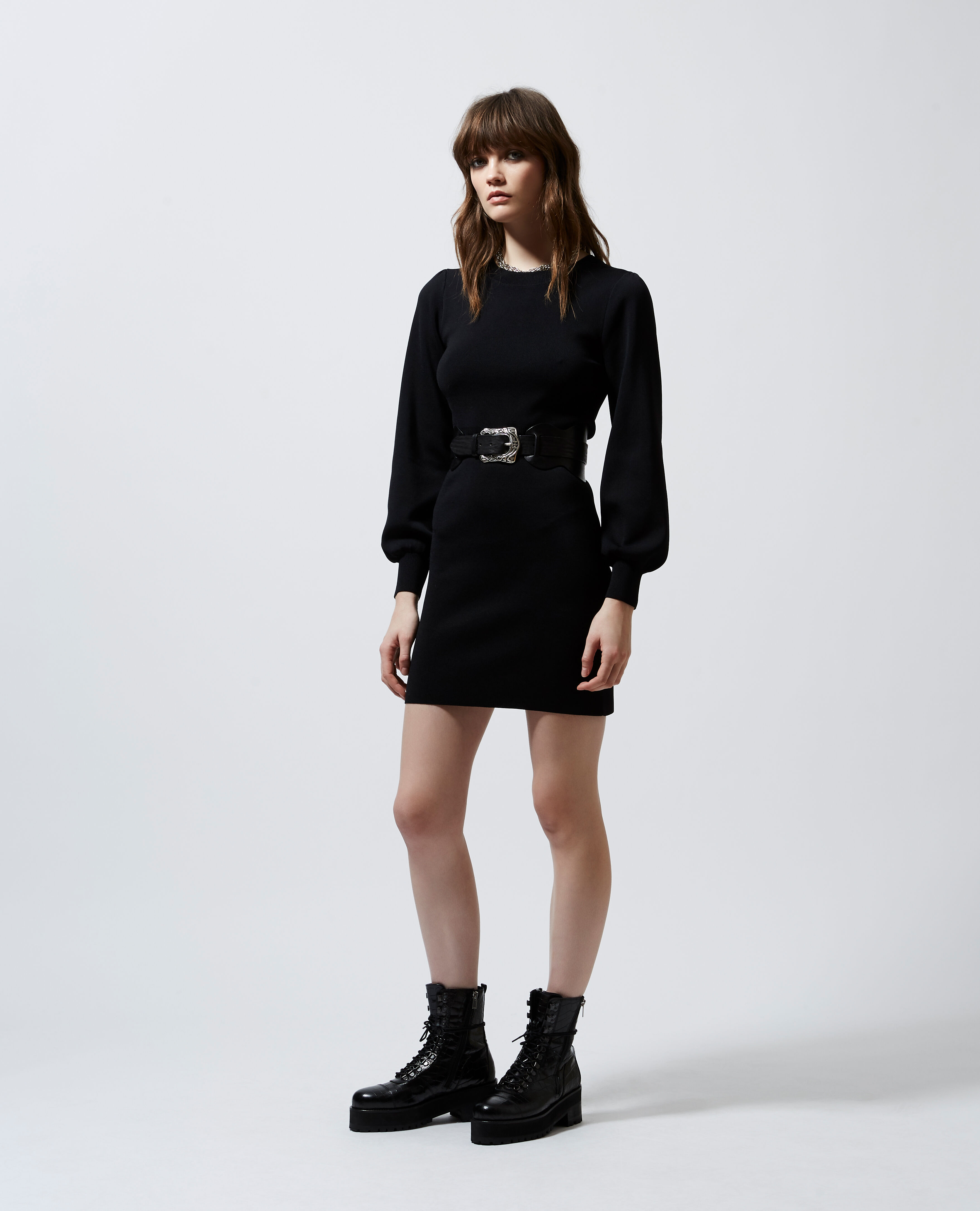 Short black jumper deals dress