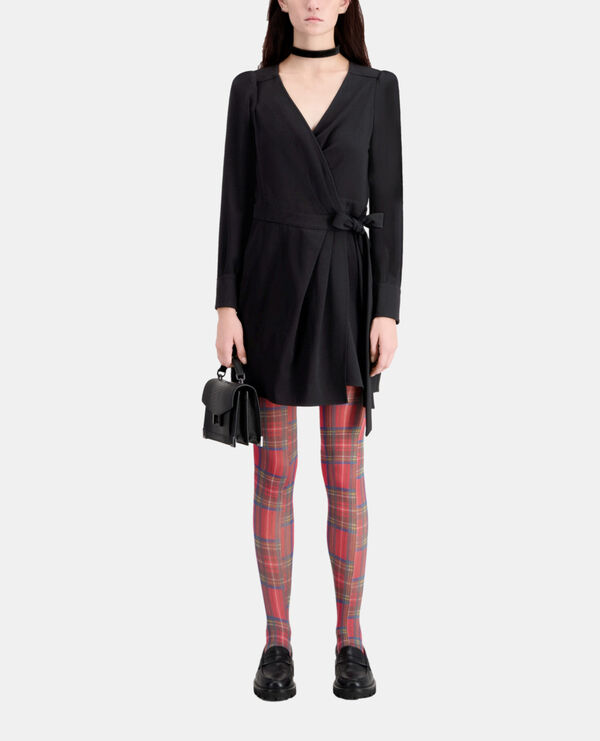 robe portefeuille courte noire en crêpe