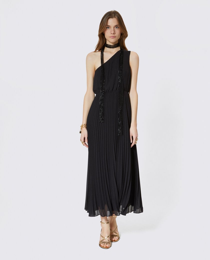 The Kooples FEMME BLACK robe longue asym&eacute;trique pliss&eacute;e noire