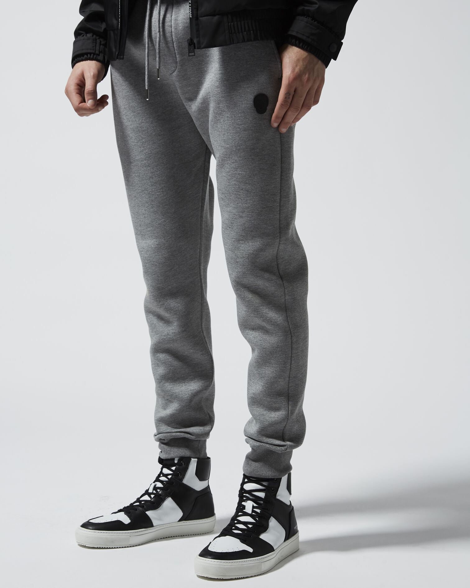 Skinny heather grey joggers w/leather badge, MIDDLE GREY MELANGE, hi-res image number null