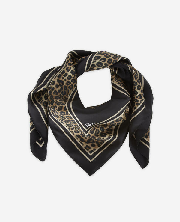 foulard en soie léopard