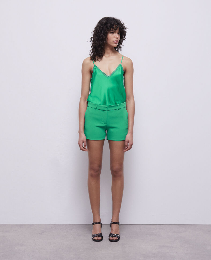 grüne anzugshorts aus krepp
