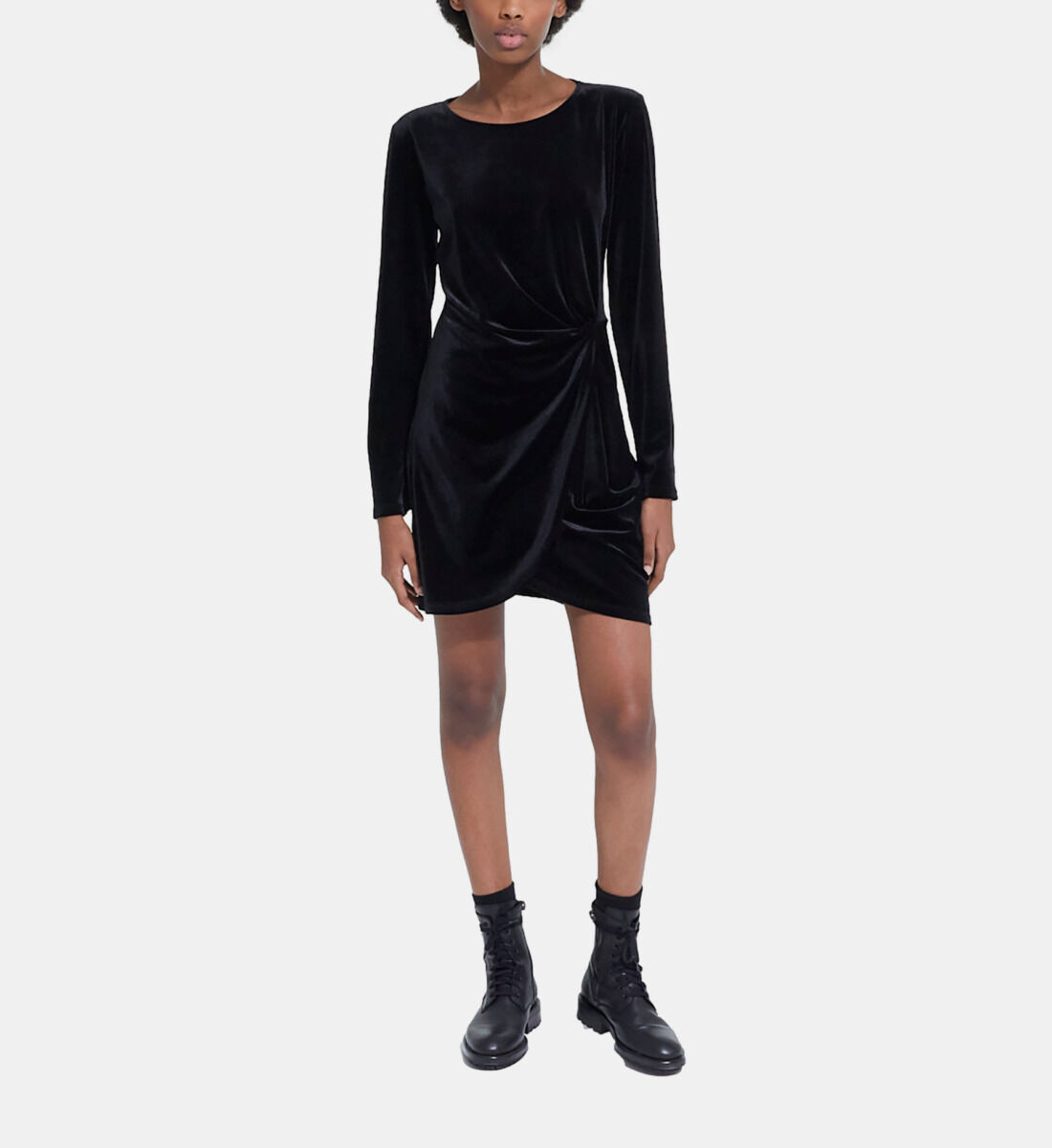 Zara black hotsell velvet dress