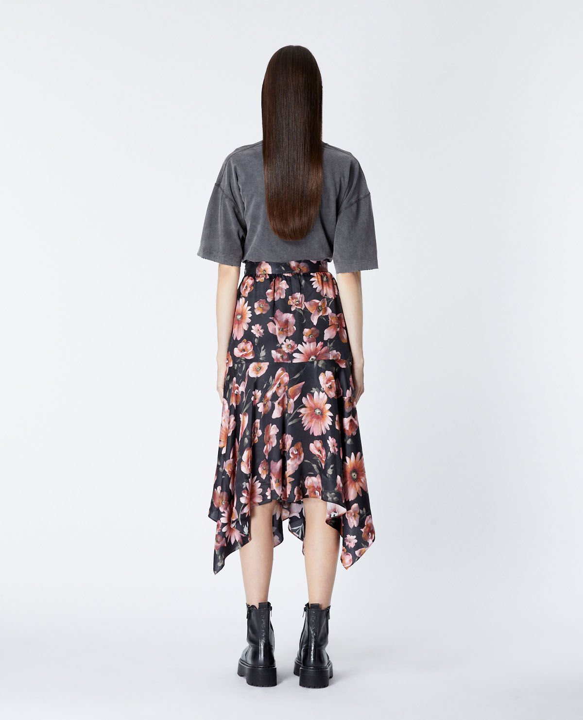 Satin wrap skirt with floral print