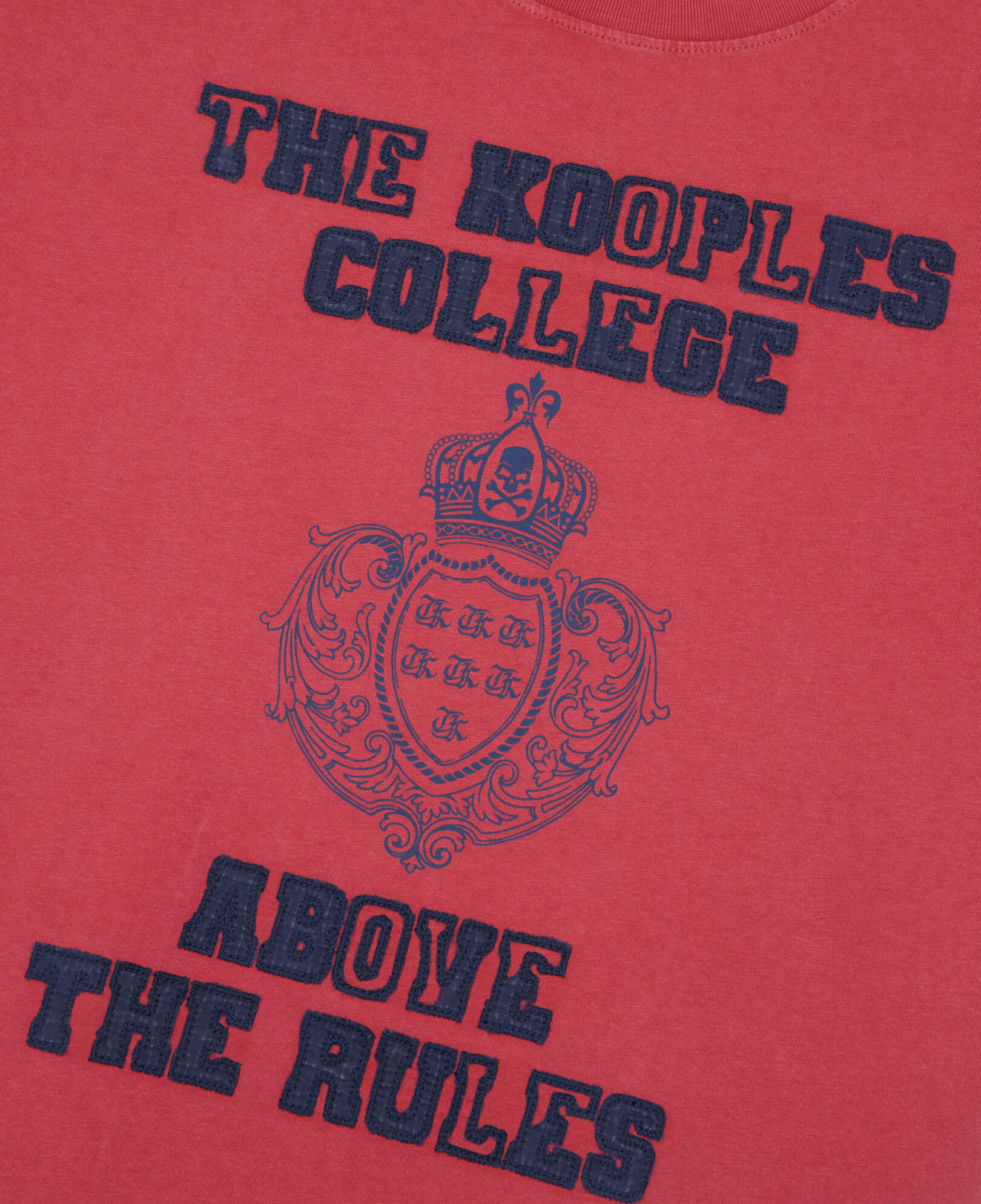 The Kooples HOMME RED / BURGUNDY t-shirt à sérigraphie rouge