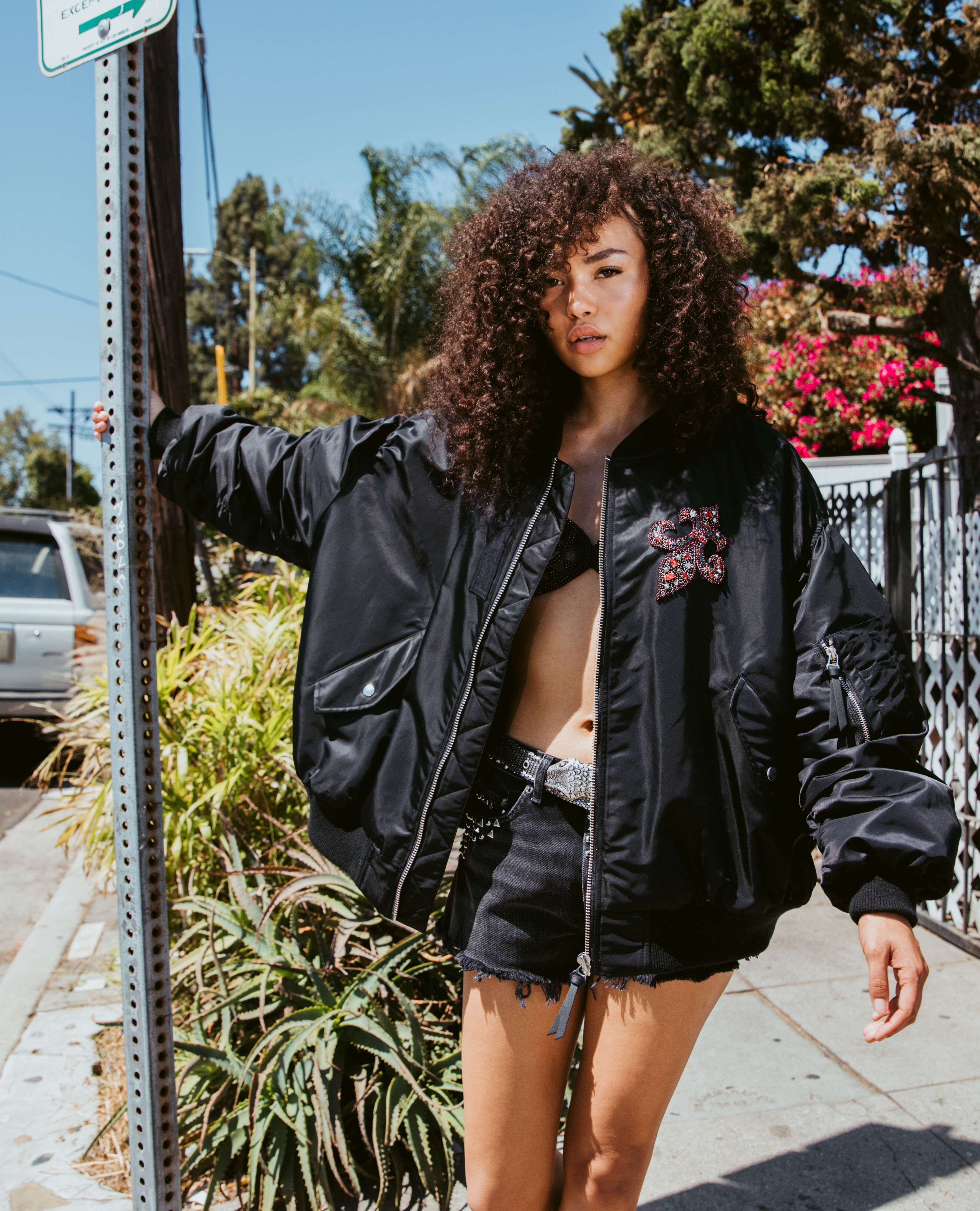 Bombers clearance a fleur