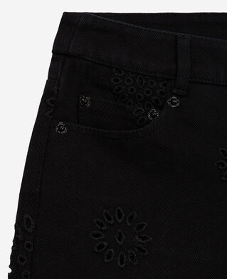 The Kooples DAMEN BLACK schwarze denimshorts mit englischer stickerei