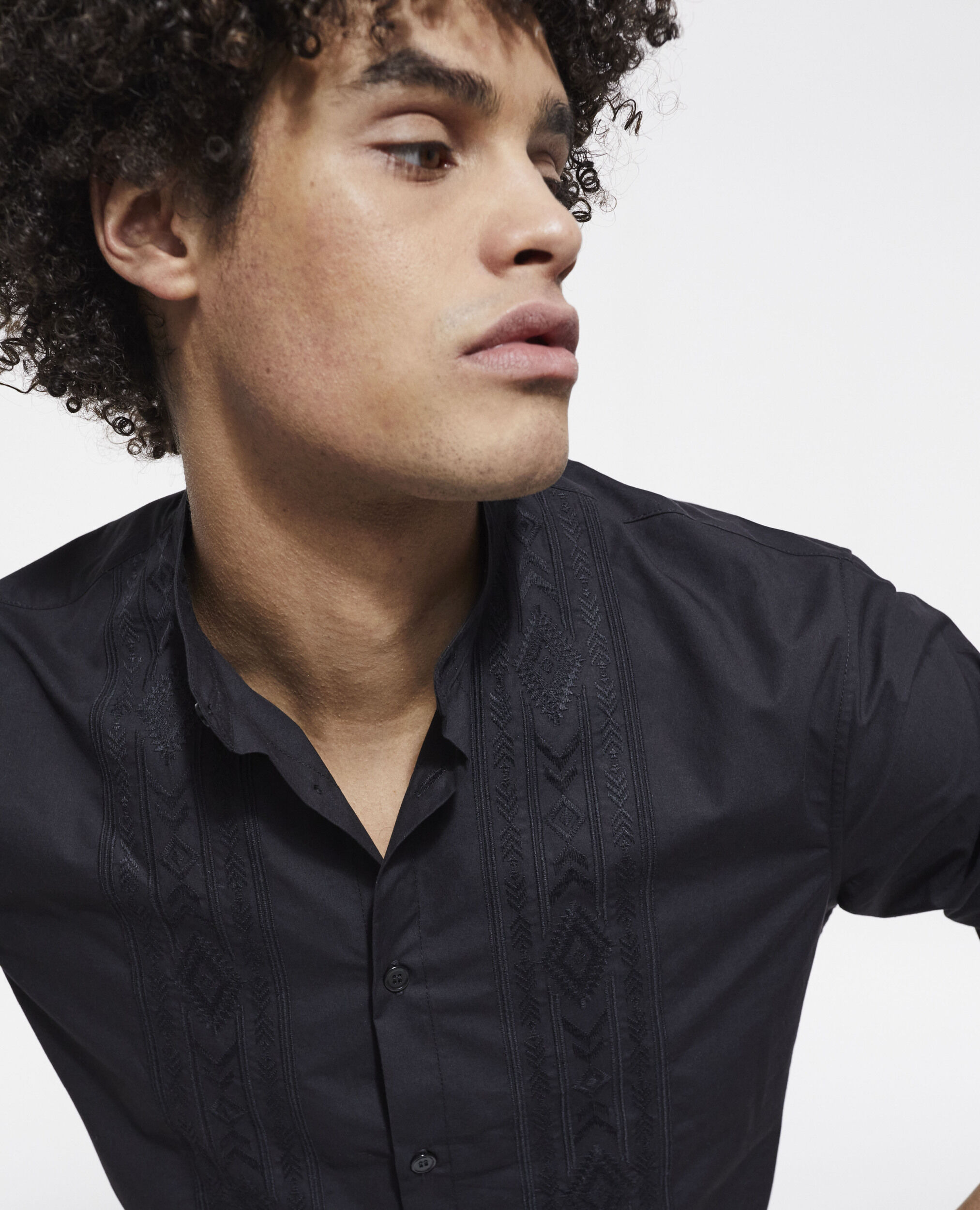 Men's Black shirt with Mao-neck | The Kooples US