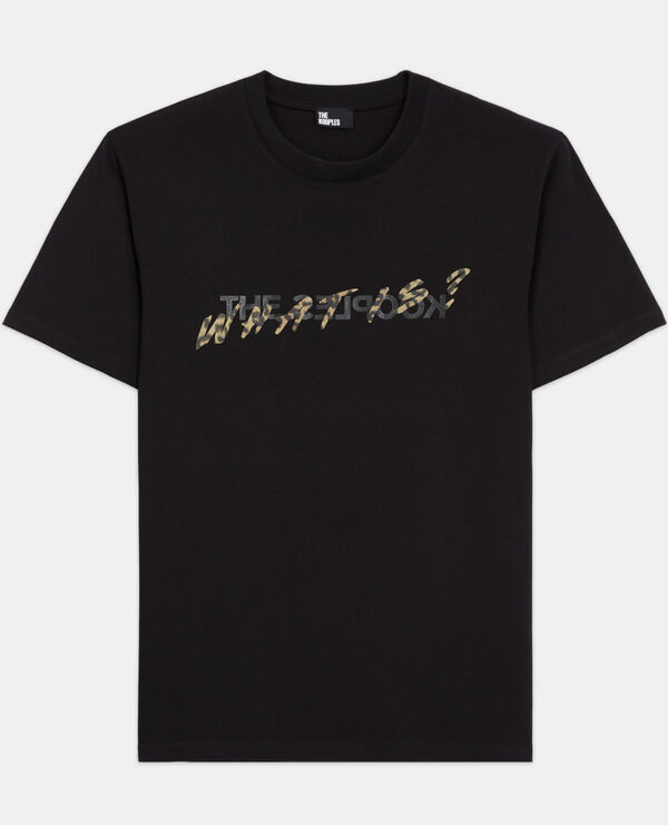 Black and leopard print what is T-shirt