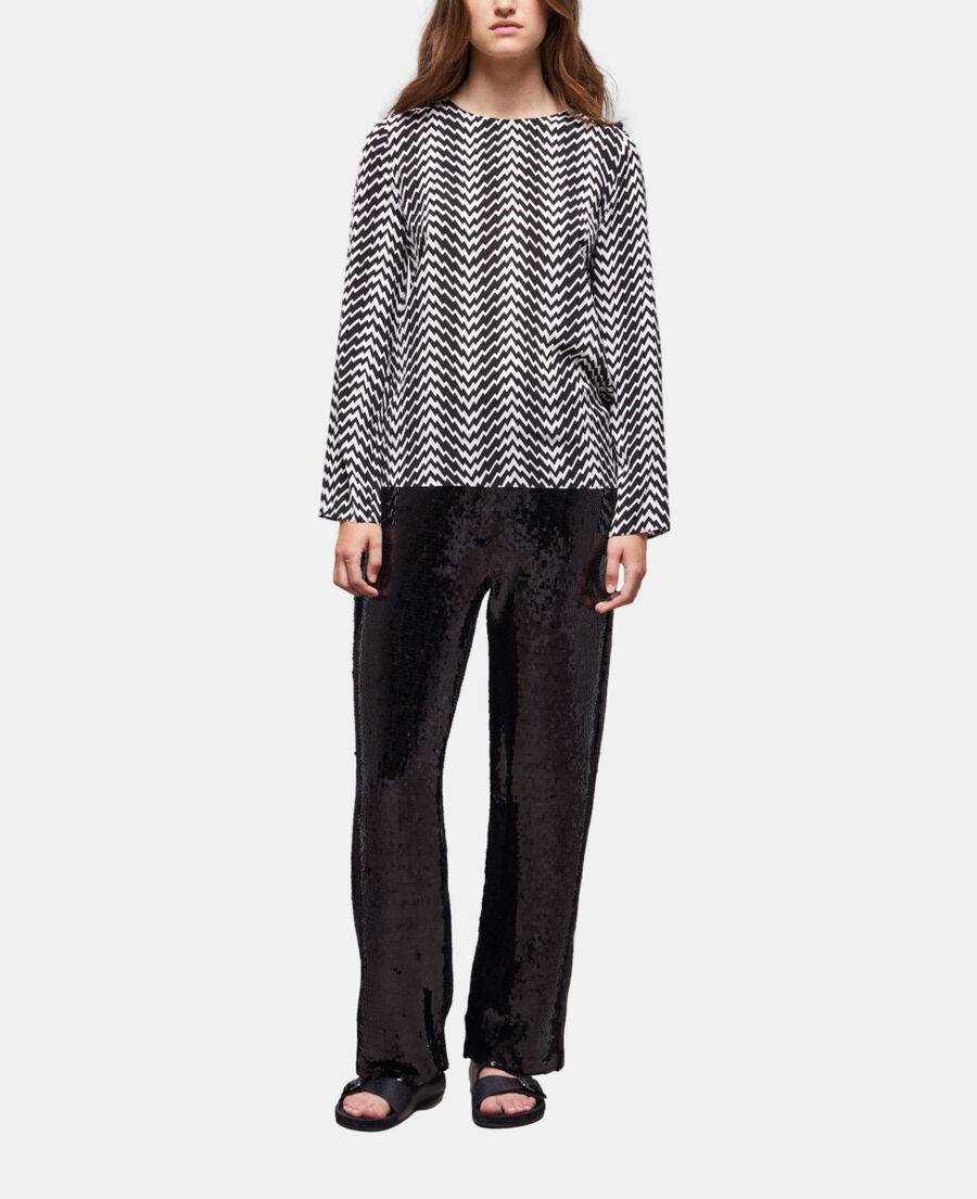 black printed top