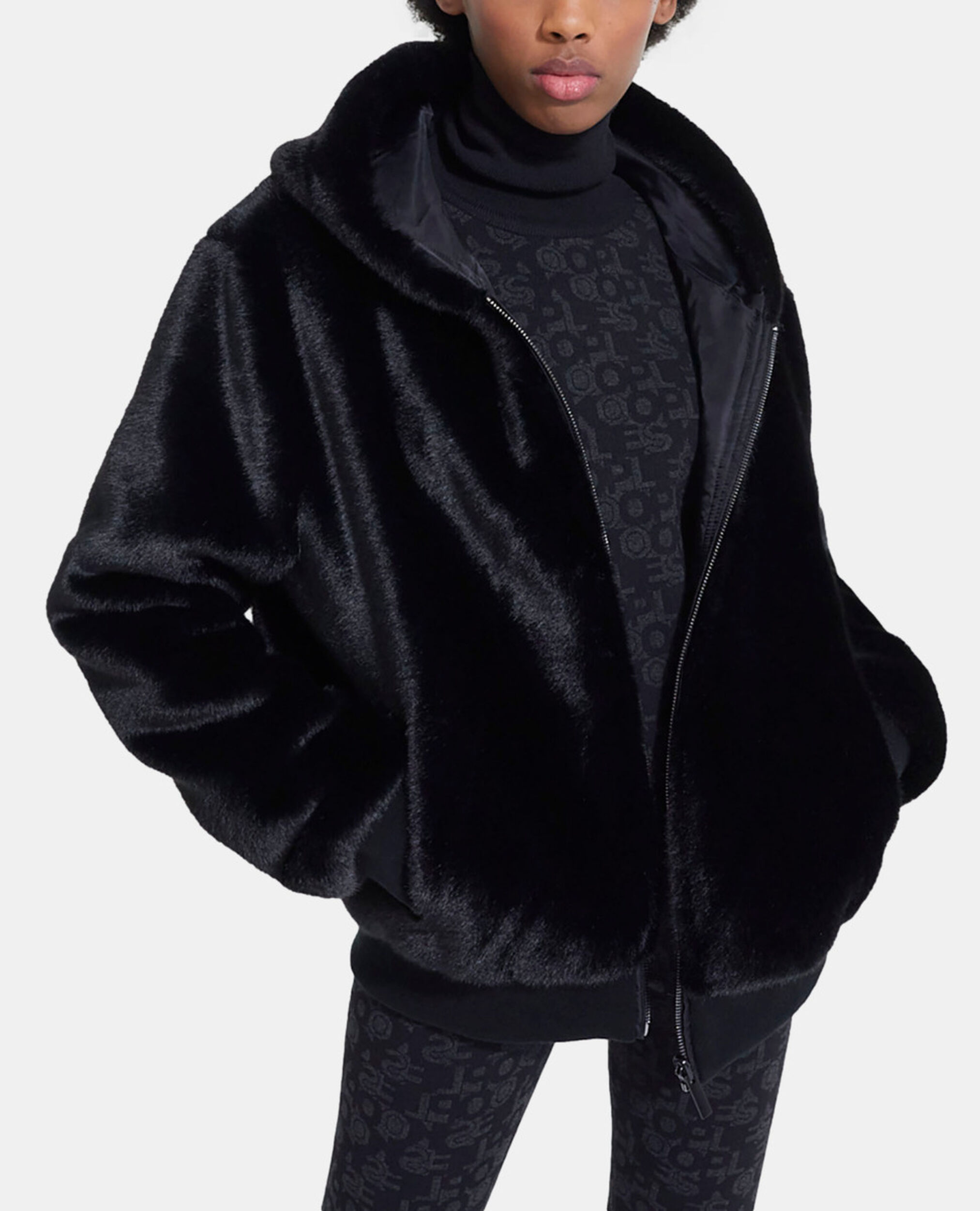 manteau fausse fourrure noir capuche