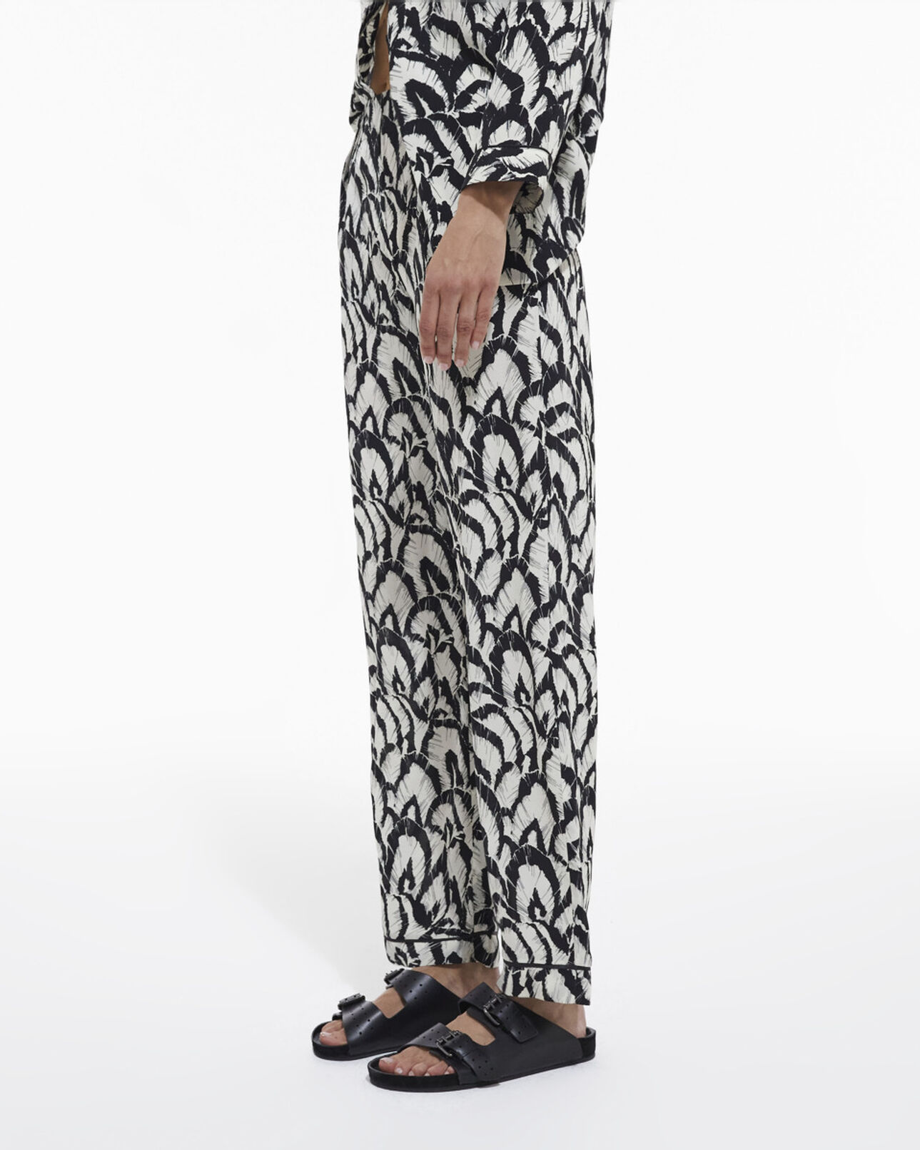 The Kooples WOMEN OFF WHITE / BLACK printed silk pants