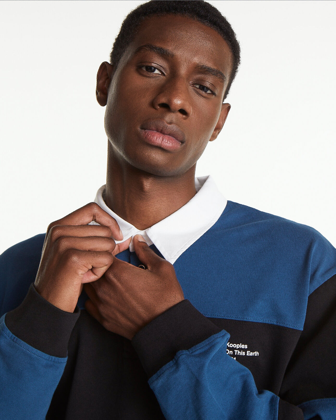 The Kooples HOMME BLACK BLUE polo noir et bleu à col classique ample