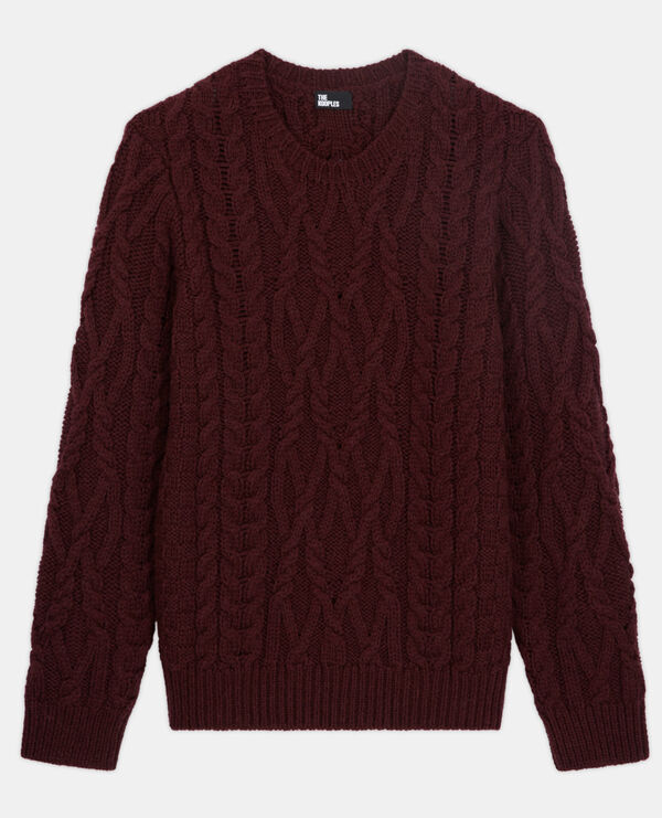 roter wollpullover