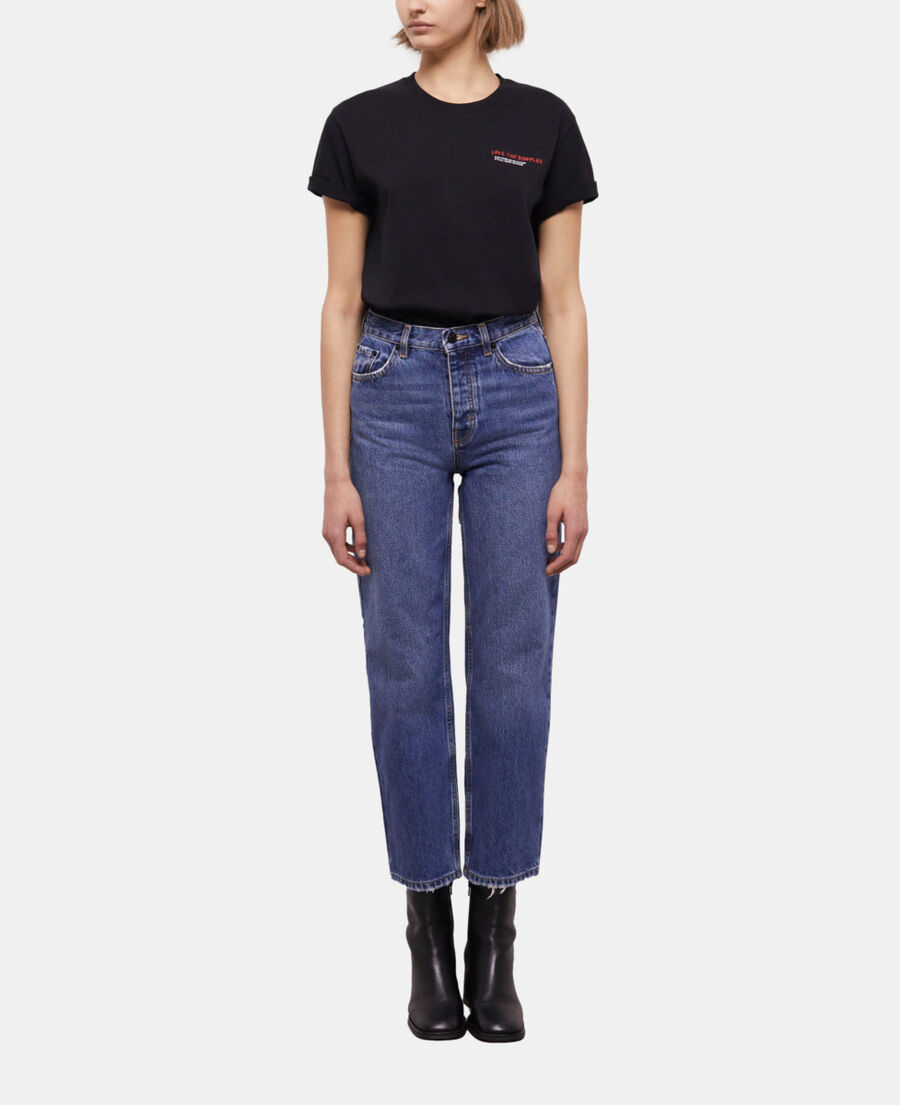 blaue jeans mit geradem bein