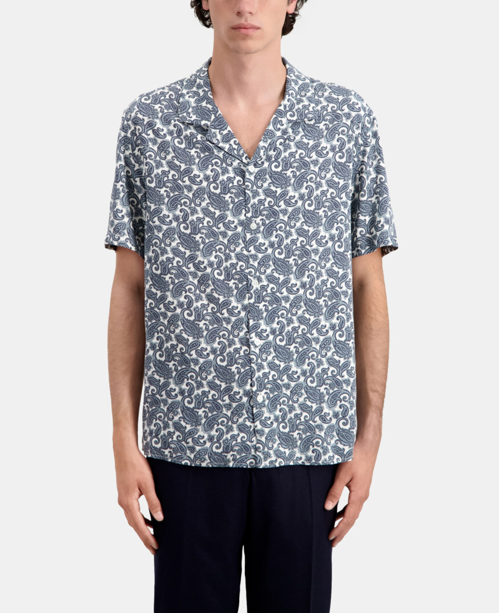 The Kooples HERREN WHITE - BLUE kurzärmeliges hemd mit print 