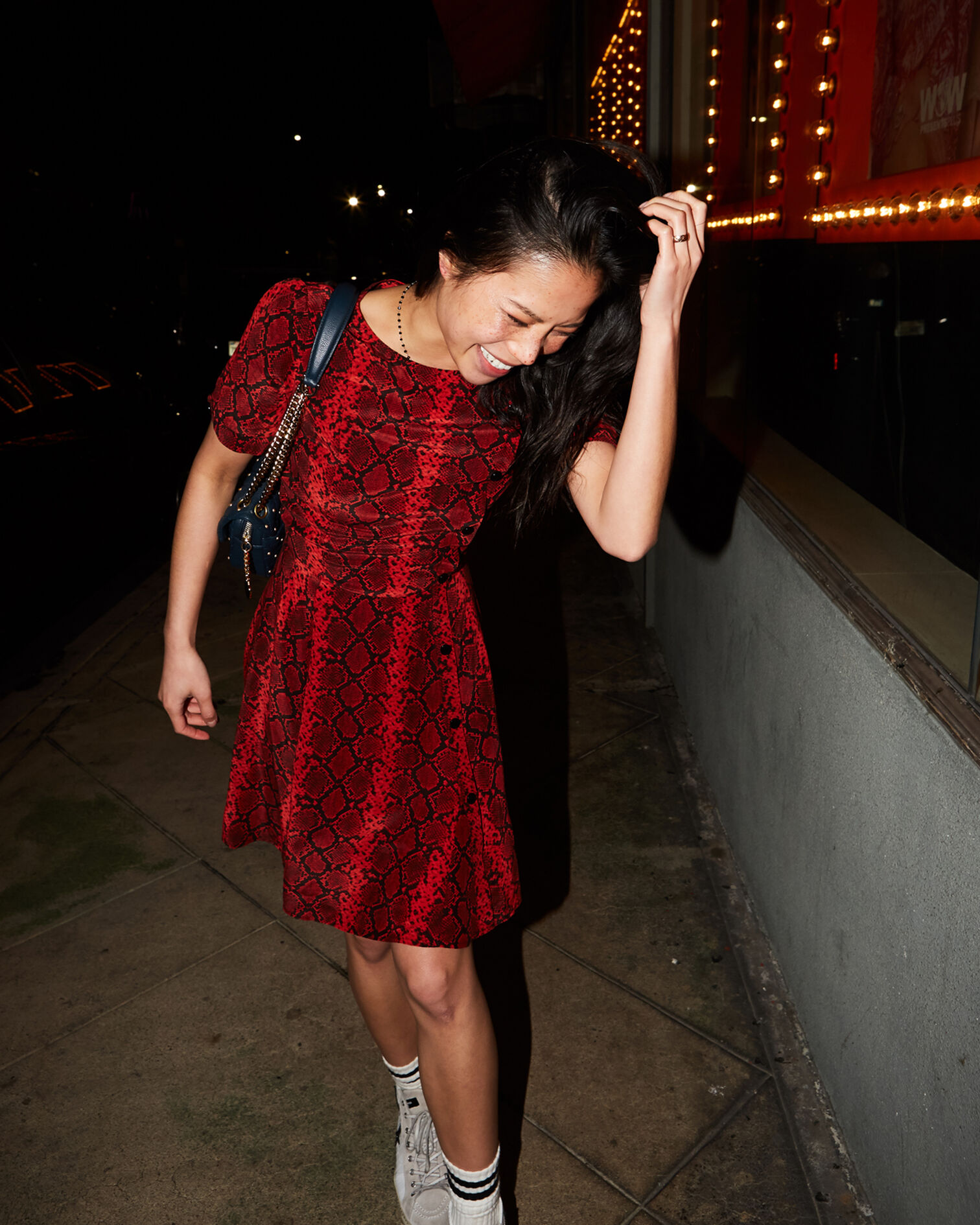 Kurzes Kleid mit rotem Schlangenprint, RED, hi-res image number null
