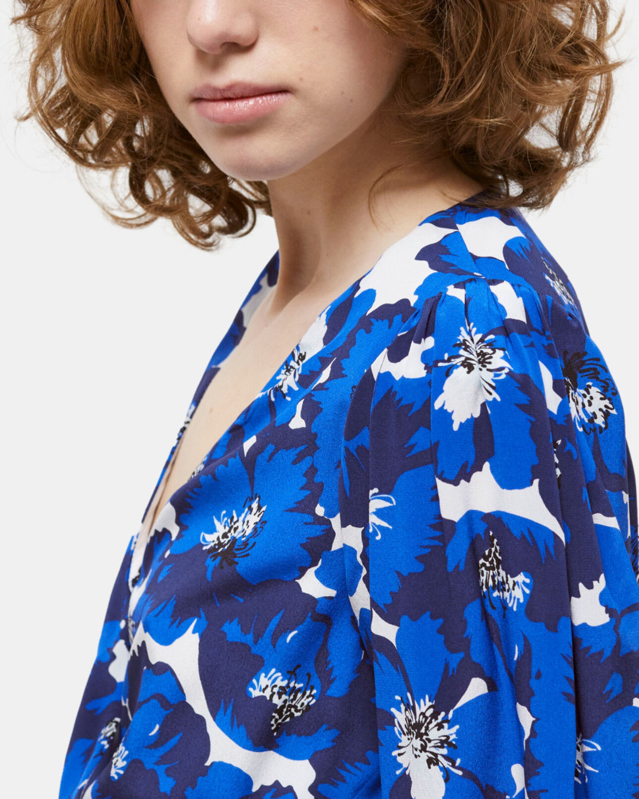 The Kooples WOMEN BLUE short printed silk wrap dress