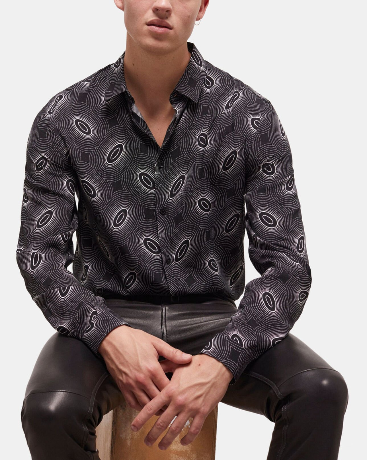The Kooples HERREN BLACK WHITE hemd mit klassischem kragen und print