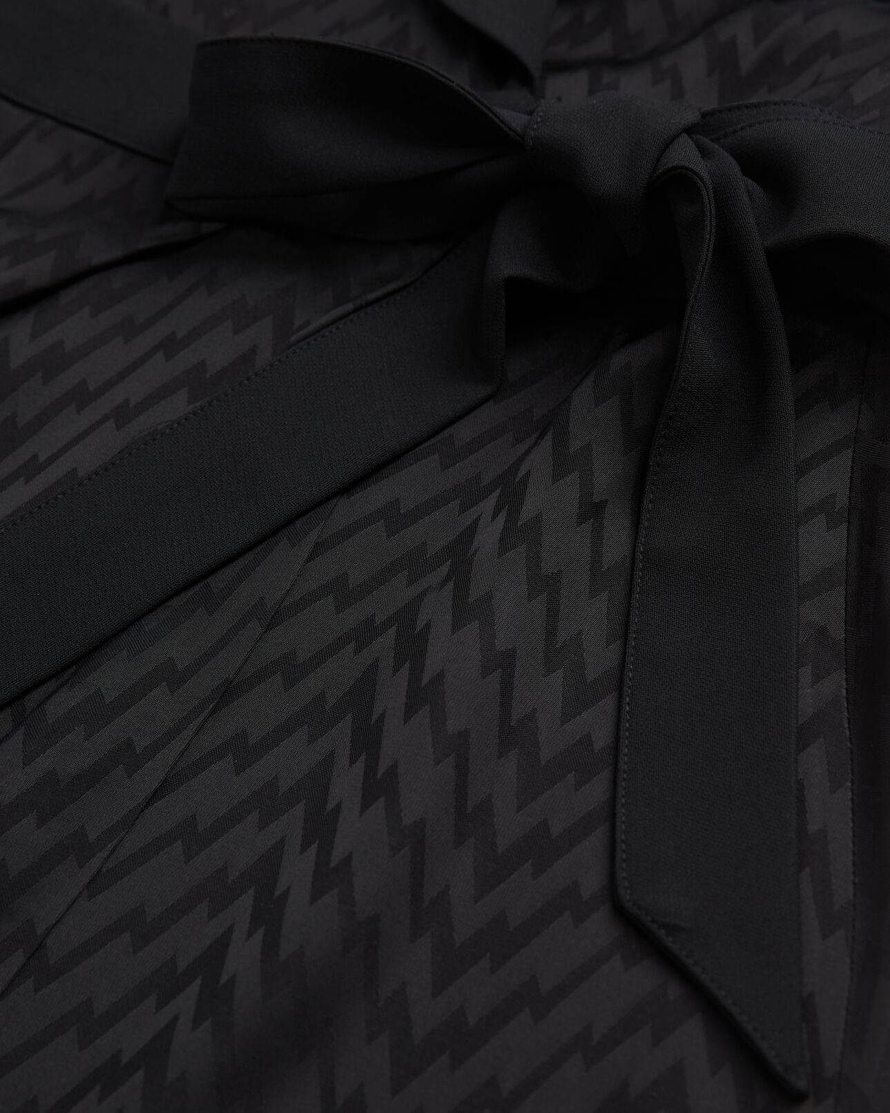 The Kooples FEMME BLACK robe courte portefeuille imprimée