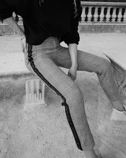 , BLACK / WHITE, hi-res image number null