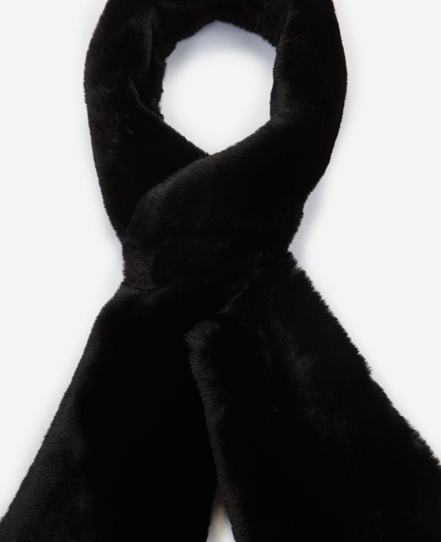 black faux fur scarf